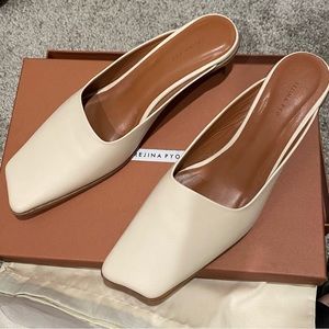 Rejina Pyo Mules, Sz 38, ivory, new